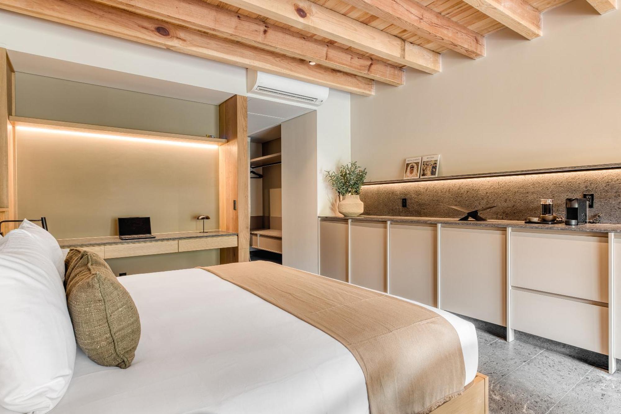Onto Alvaro Obregon Mexico City Room photo